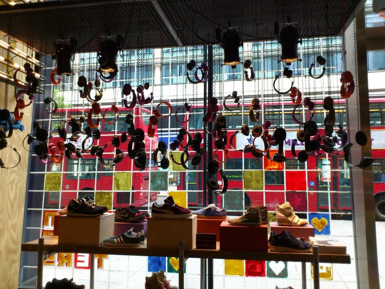 שופינג באוקספורד סטריט, לונדון